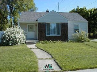 13751 Ludlow St, Oak Park, MI 48237