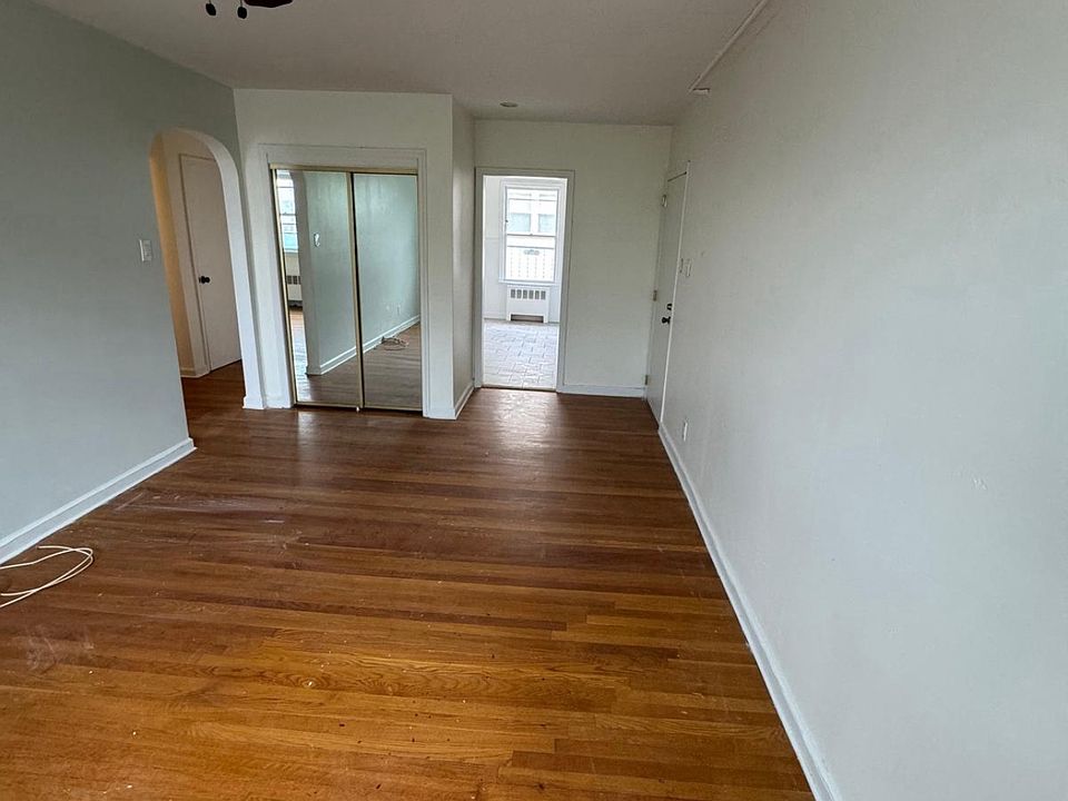 1st image of 119 Hobart Ave #3A