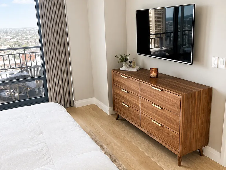 2101 Market St #24O4 — Photo 8