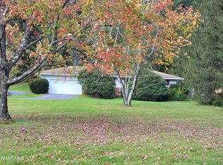 13636 S Eagle Valley Rd, Tyrone, PA 16686