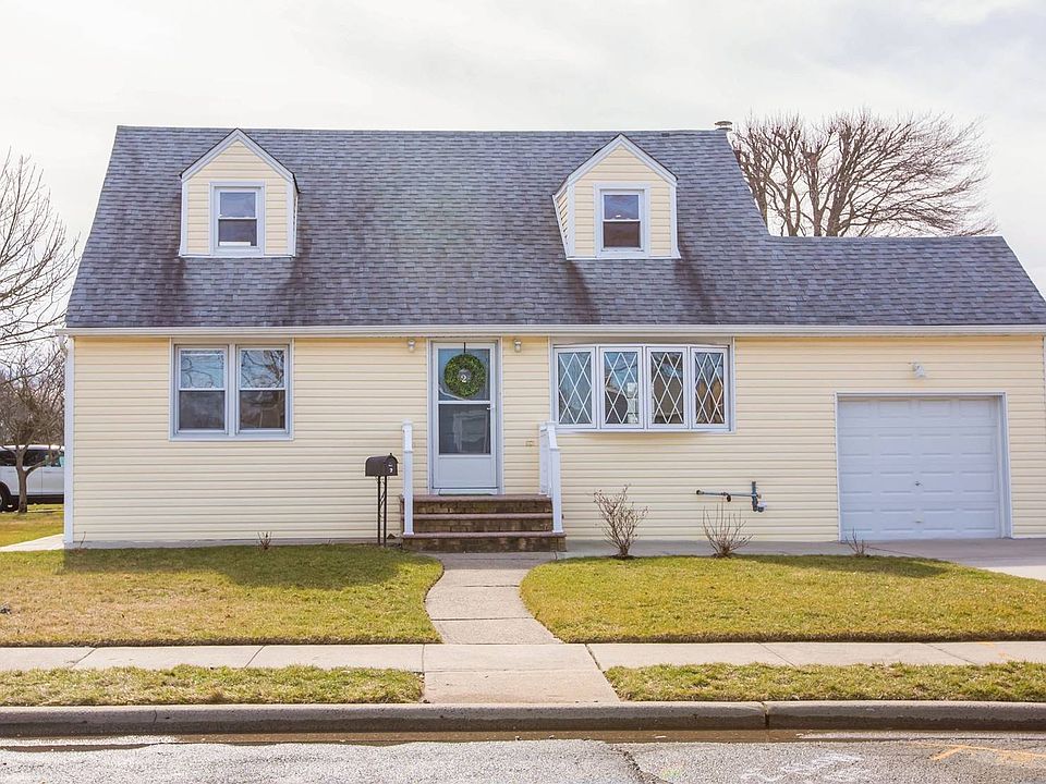 2 Lenore Avenue, Hicksville, NY 11801 Zillow