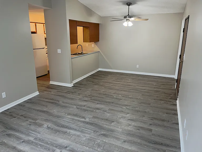 13028 Prairie View Dr #5 — Photo 1