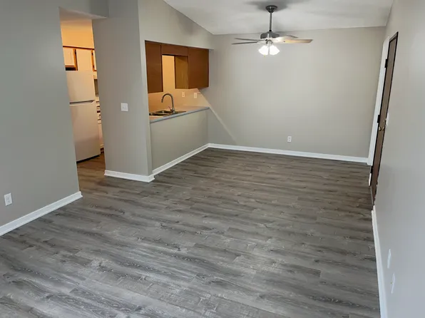 13028 Prairie View Dr APT 5, Dewitt, MI 48820