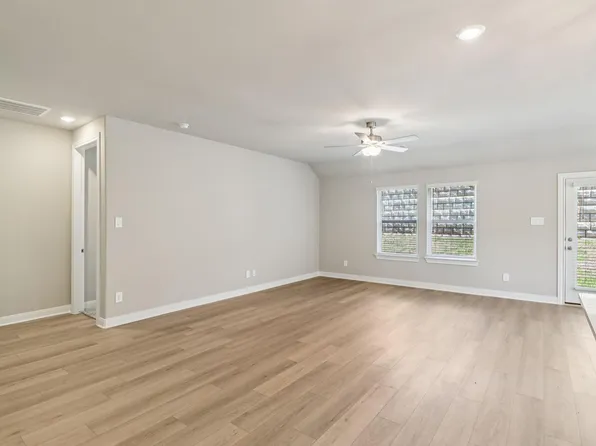 29015 Mady Manor Dr, Waller, TX 77484