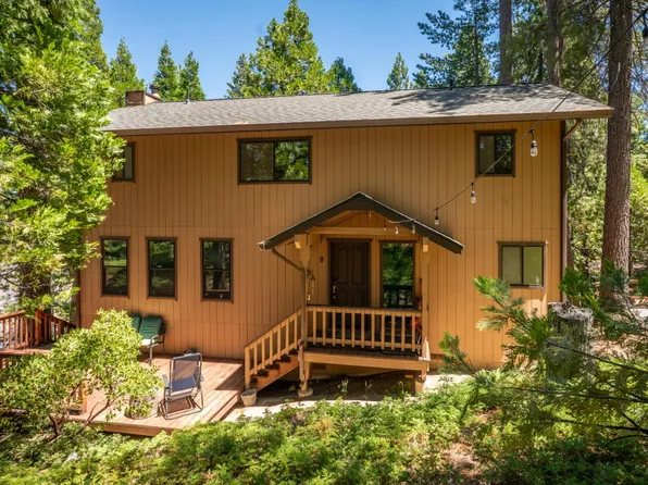 2707 Navajo Dr, Arnold, CA 95223