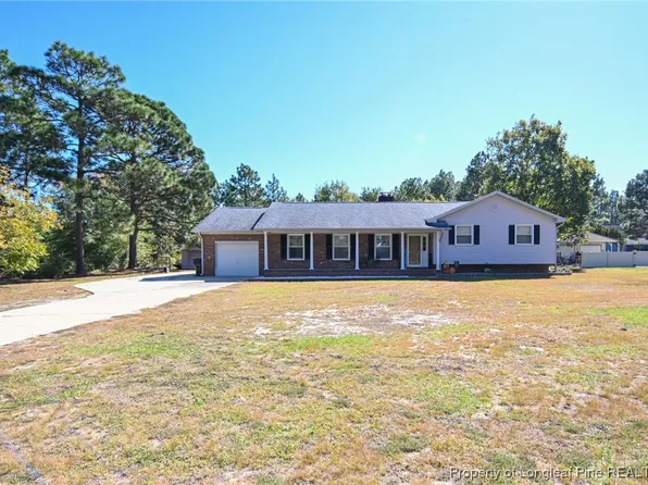 7526 Marie Dr, Fayetteville, NC 28311