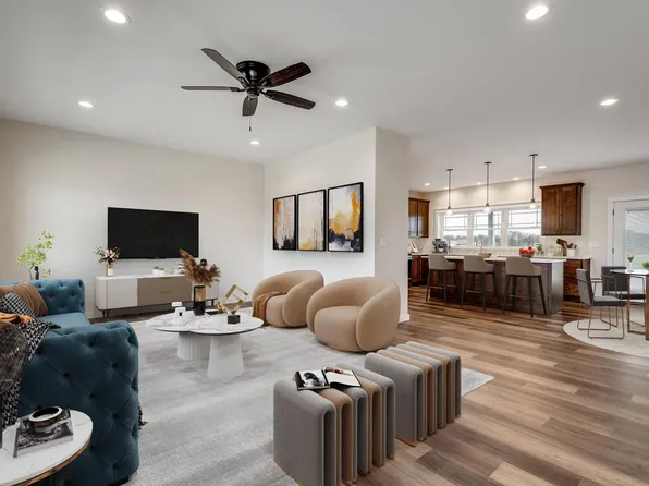 N5819 Lake Park DRIVE, Onalaska, WI 54650