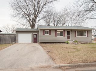 1510 Cliffview Dr, Holmen, WI 54636