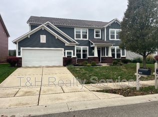 9690 Clay Brook Dr, McCordsville, IN 46055