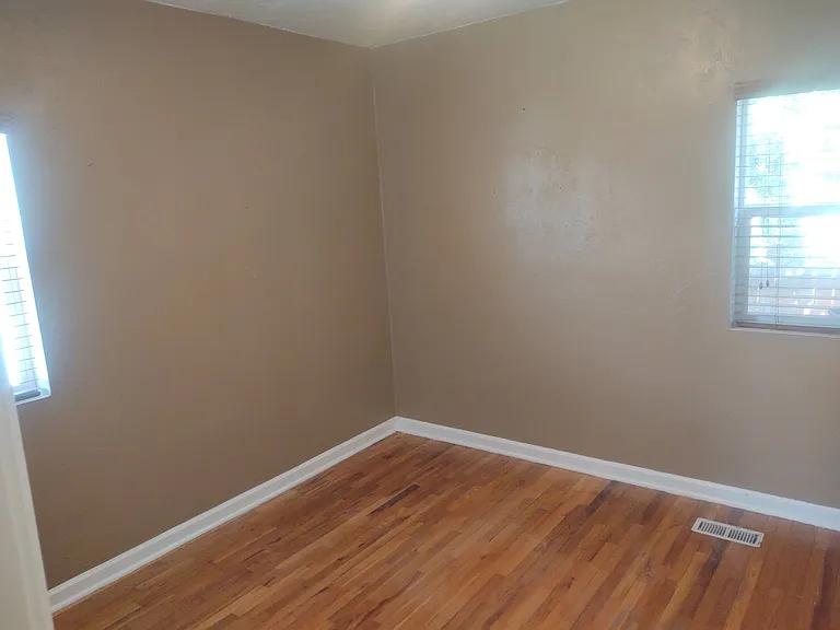 7794 S Pioneer St — Photo 13