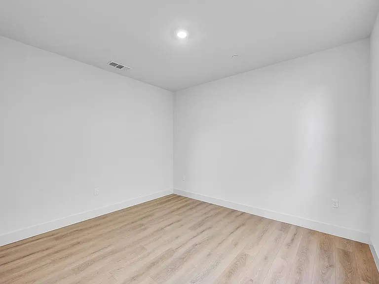 5512 Ironwood Ave — Photo 6