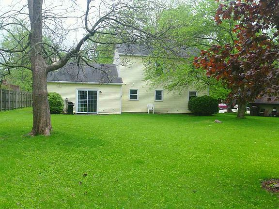 3rd image of 7713 Wishingwell Ct