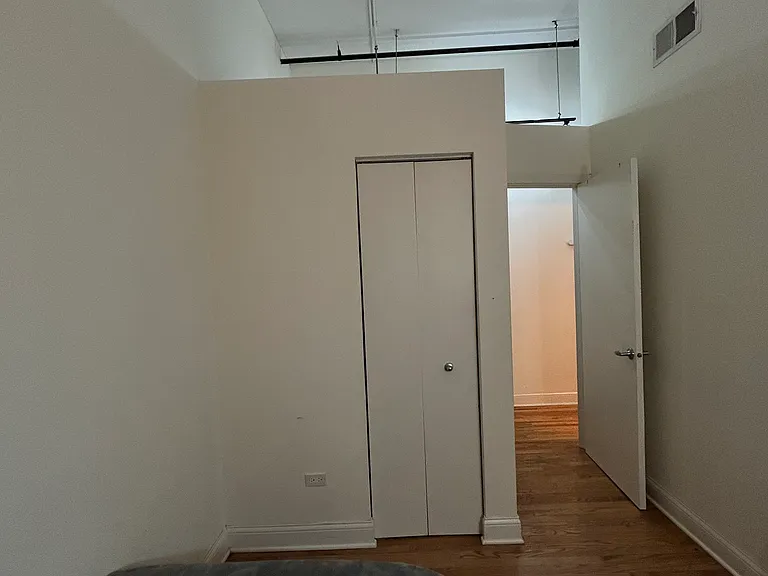 1224 W Van Buren St #615 — Photo 12