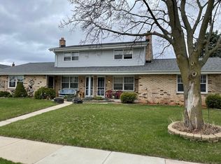 726 S River Rd #726, West Bend, WI 53095