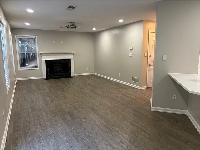 1105 Trumpet Vine Ct SE — Photo 11