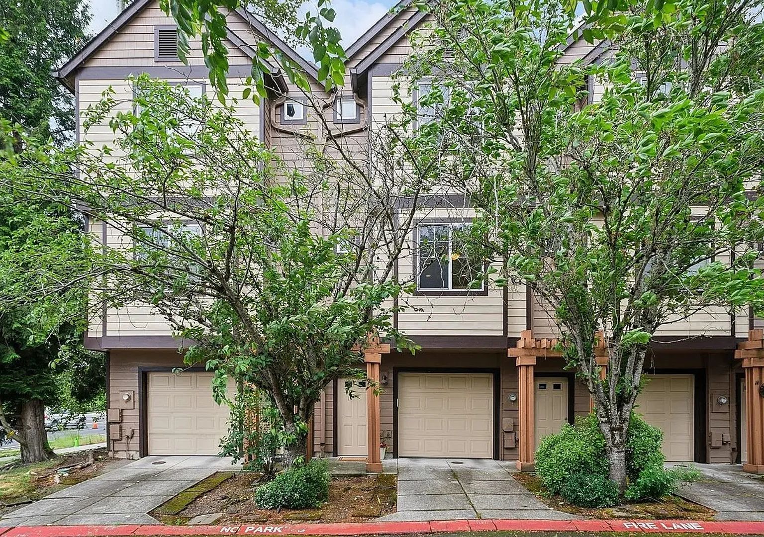 775 SW Dillan Drive ~ Gorgeous Tri-Level Townhome — Photo 1