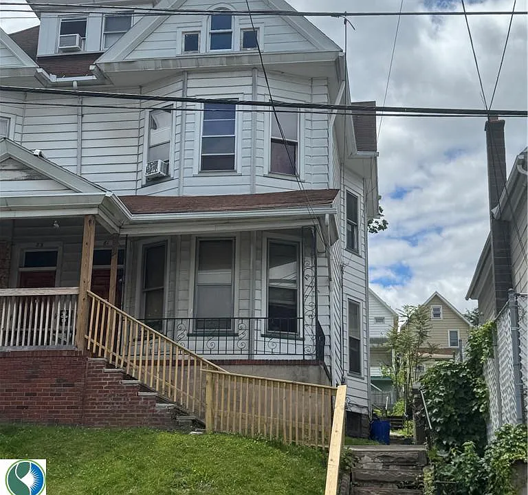81 Dana St #3