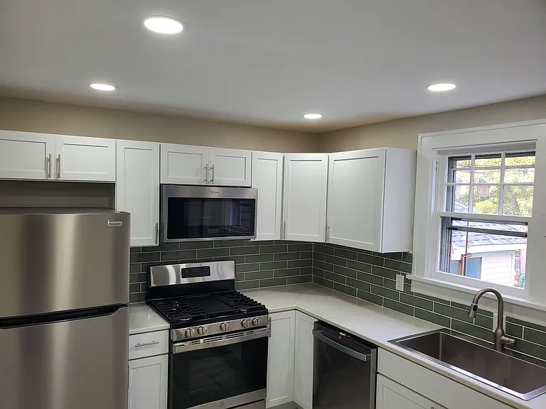 1232 Woodward Ave — Photo 11