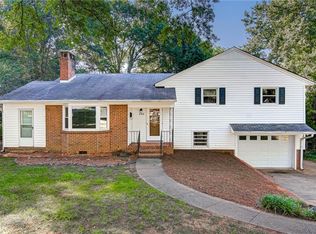 949 N Stratford Rd, Winston Salem, NC 27104