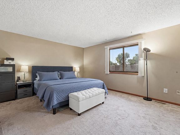 5th image of 1445 Midland Ct