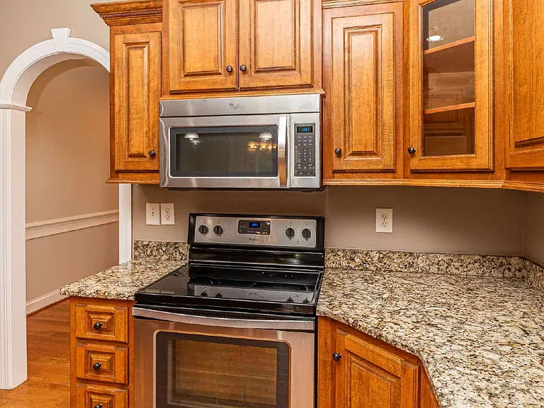 303 Glenn Laurel Dr — Photo 14