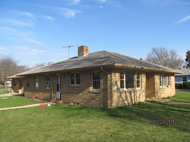 2nd image of 702 N Moreland Blvd