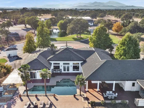 21811 Regna Dr, Palo Cedro, CA 96073