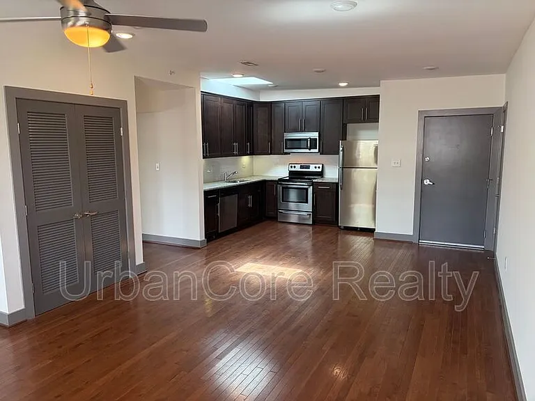 1400 N Arthur Ashe Blvd #208 — Photo 6