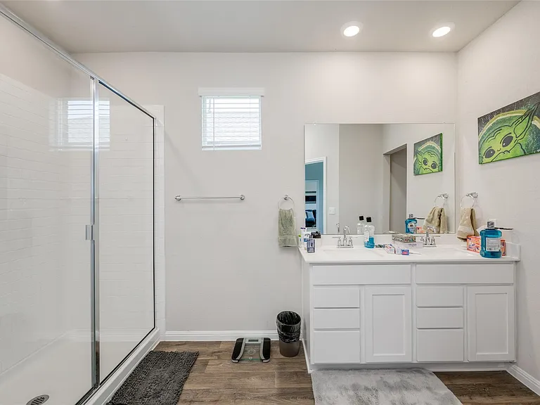 102 Rainmaker Cv — Photo 16