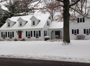 911 N Finnlandia Ct, Muncie, IN 47304