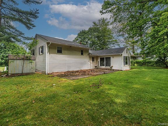 5th image of 35 Windwood Drive