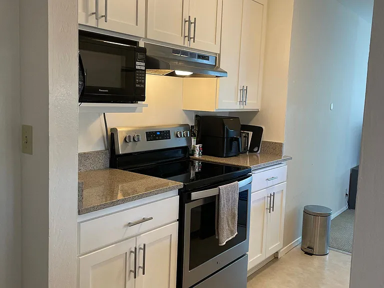2632 Warring St #8 — Photo 12