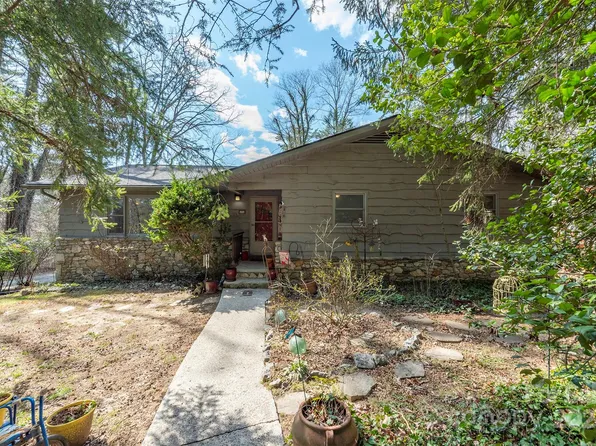 52 Oakhurst Rd, Arden, NC 28704