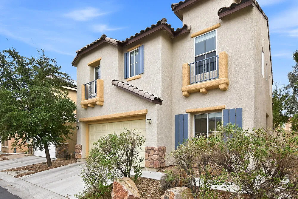 3 bed, 2.5 bath, 1367 sqft, $1,945 — Photo 4