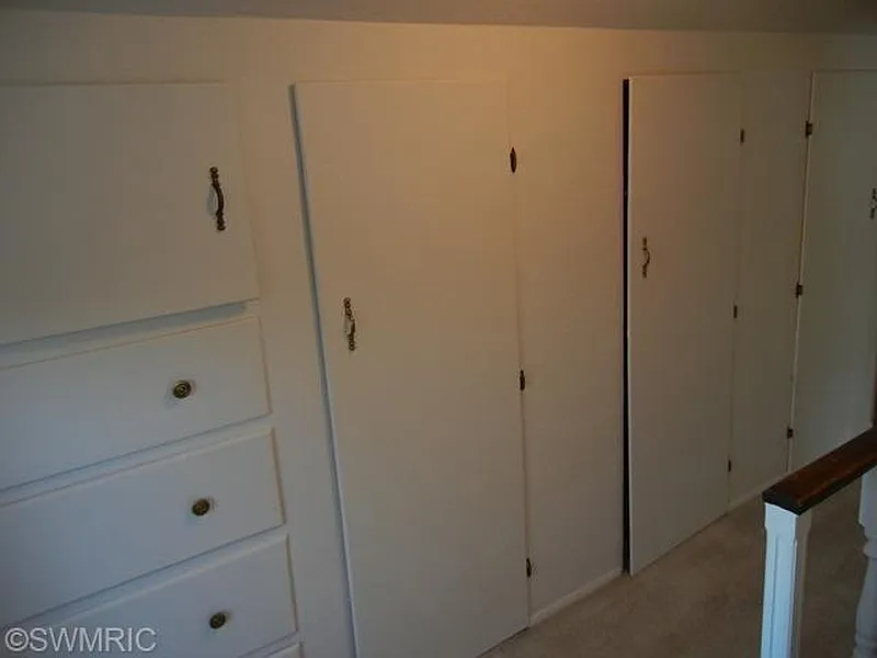 Thumbnail 13