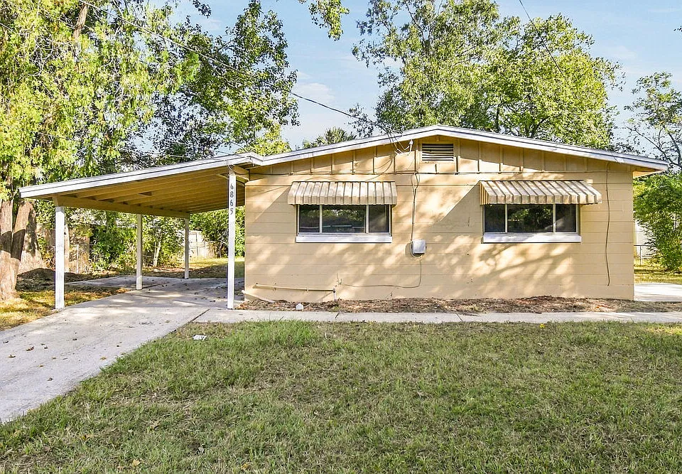 6865 Goldilocks Ln