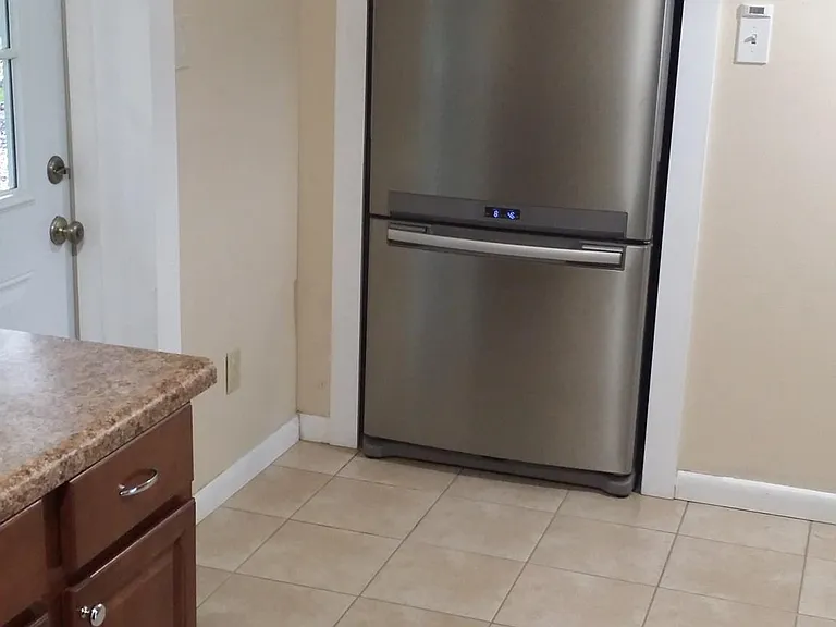 1810 Atkamire Dr — Photo 8