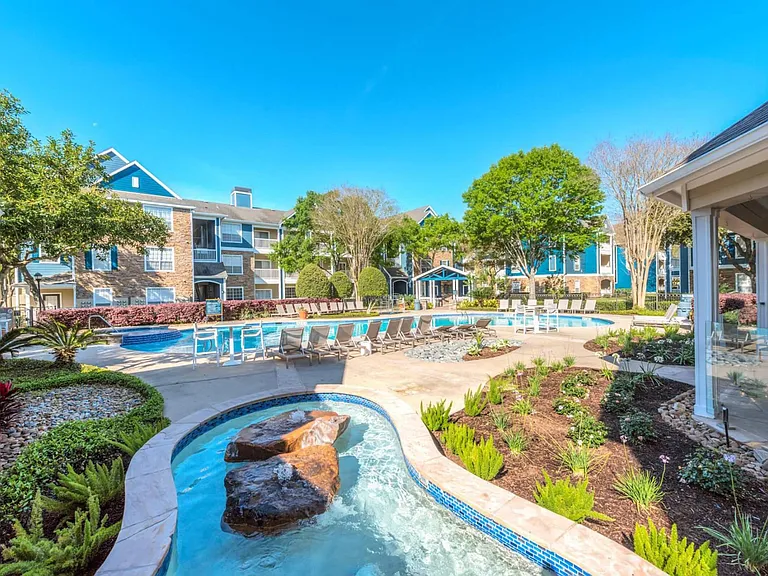 The Grayson at Baybrook — Photo 6