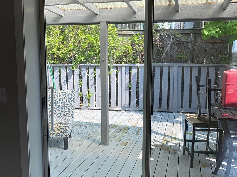 30 Chestnut St #2 — Photo 4