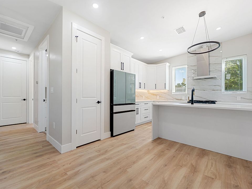 Open Kitchen