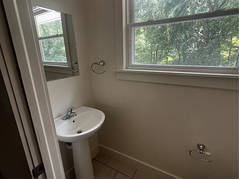 871 W Ingomar Rd — Photo 6