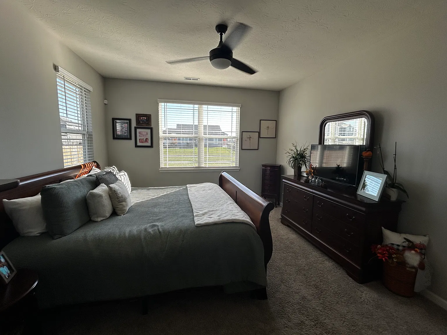 3 bed, 1498 sqft, $2,000 — Photo 3