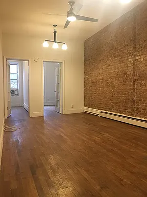 Rented by R New York | media 40