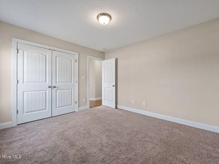320 Aquamarine Cir — Photo 19