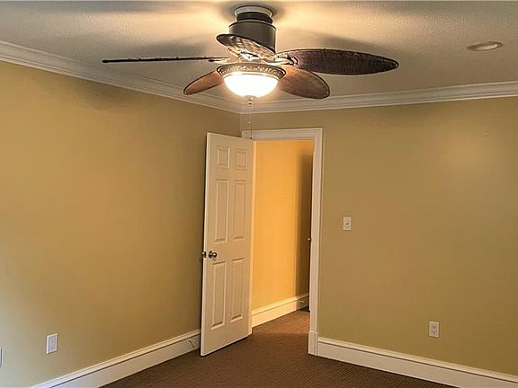 4th image of 24103 Plantation Dr NE