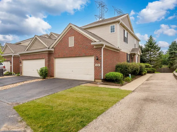134 Neutrenton Ave, Elgin, IL 60120