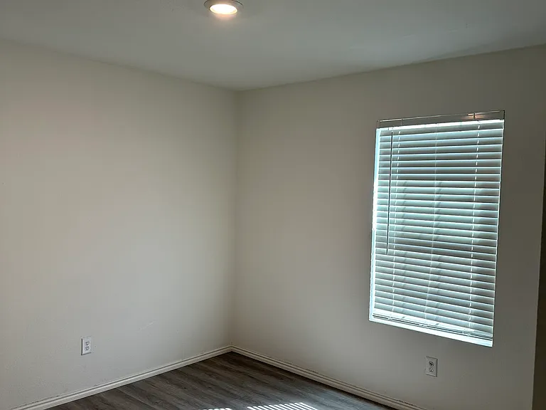5906 Nyquist Way — Photo 15