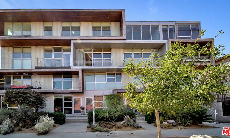 1st image of 611 N Bronson Ave APT 9