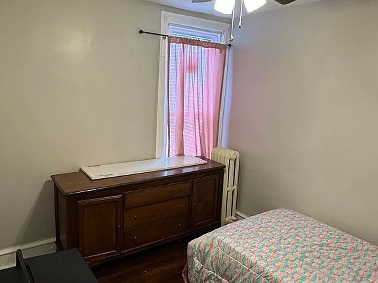 223 E Sheldon St — Photo 7