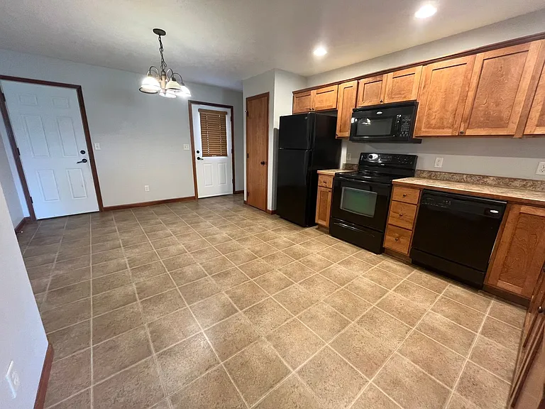 4230 N Jans Dr #9 — Photo 4
